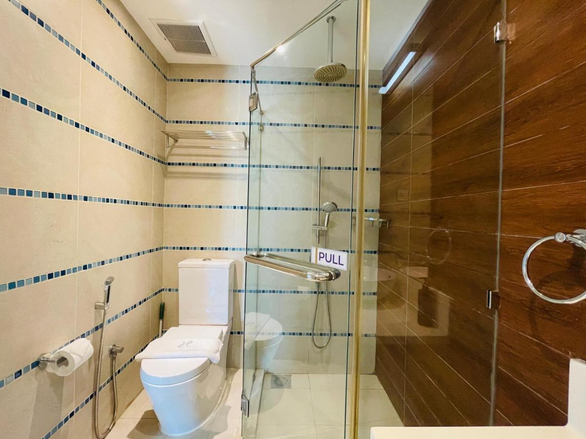 Homesuite' At Mercure Apartment *