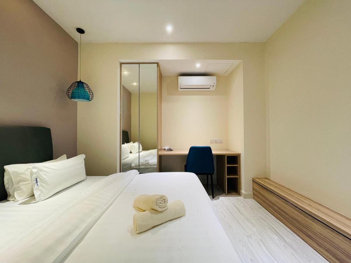 Homesuite' At Mercure * Kota Kinabalu